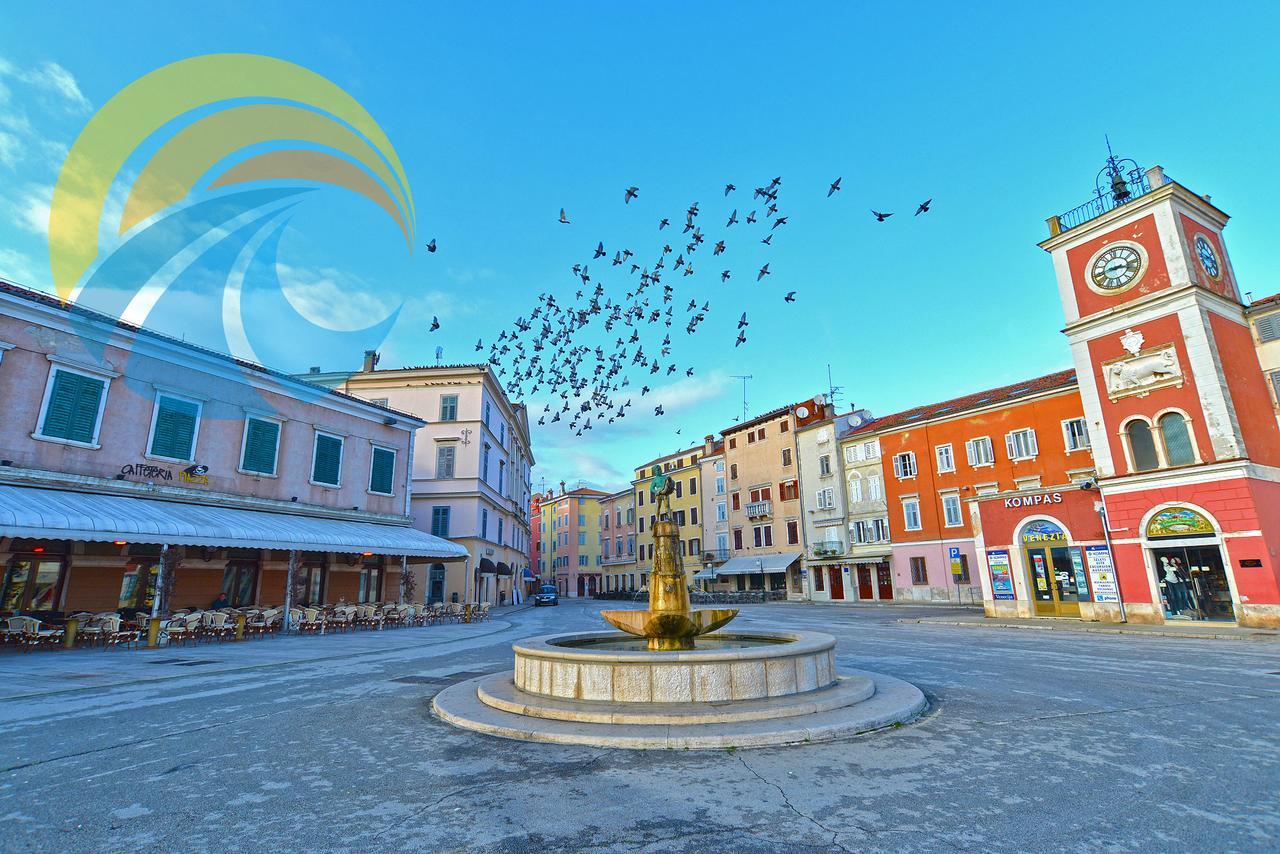 Apartments Ana Rovinj Extérieur photo